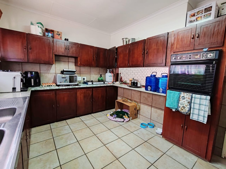 2 Bedroom Property for Sale in Potchefstroom North West
